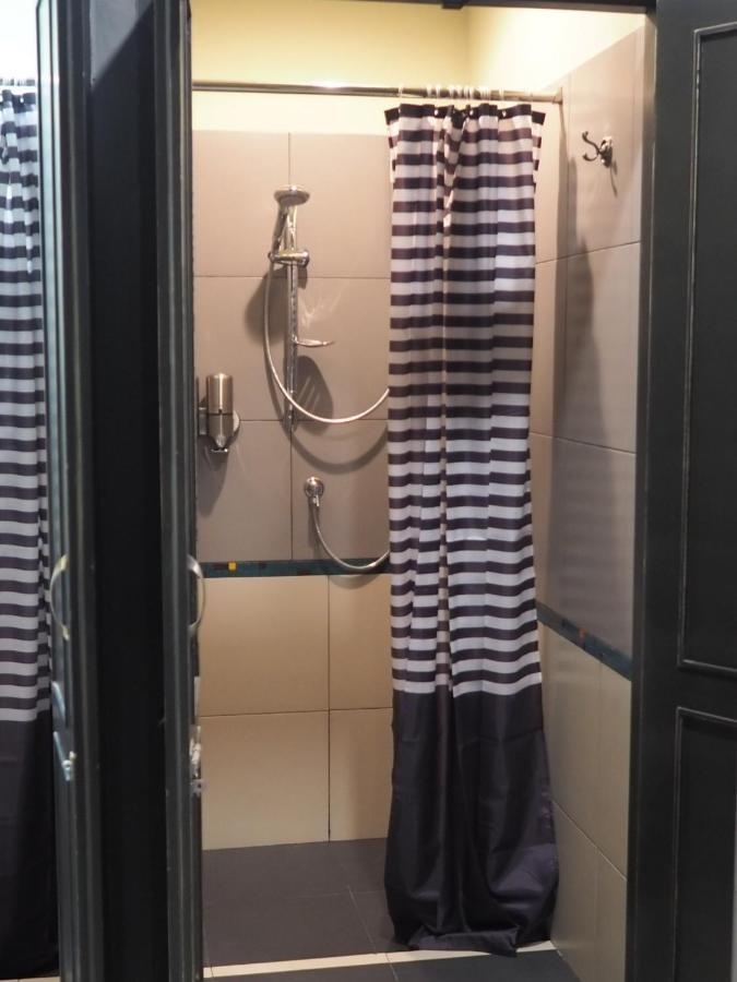 Bed and Breakfast Chomm House Бангкок Экстерьер фото